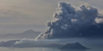 Ibu Kota Filipina Lumpuh Akibat Erupsi Gunung Taal