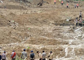BNPB: Pengungsi Banjir-Longsor di Kabupaten Bogor Bertambah Jadi 21.742 Orang