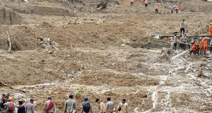 BNPB: Pengungsi Banjir-Longsor di Kabupaten Bogor Bertambah Jadi 21.742 Orang