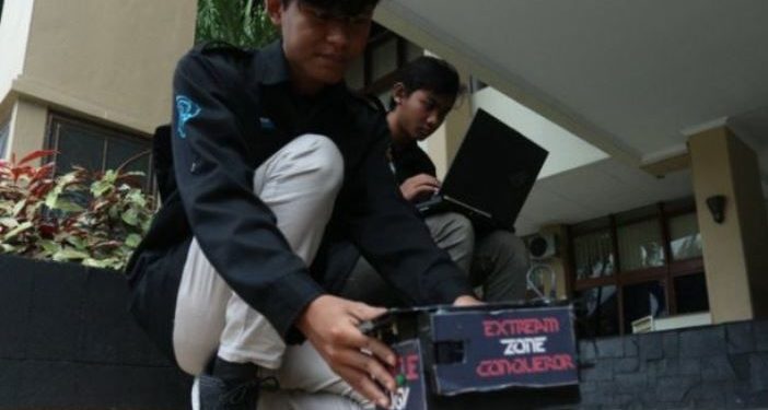 Mahasiswa UNS Ciptakan Robot Untuk Temukan Korban Bencana Alam