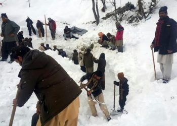 Korban Tewas Akibat Salju Longsor di Kashmir Bertambah Jadi 100 Orang
