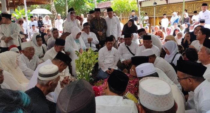 Menko Polhukam: Wafatnya Gus Sholah Tinggalkan Pelajaran Berharga Tentang Kematian
