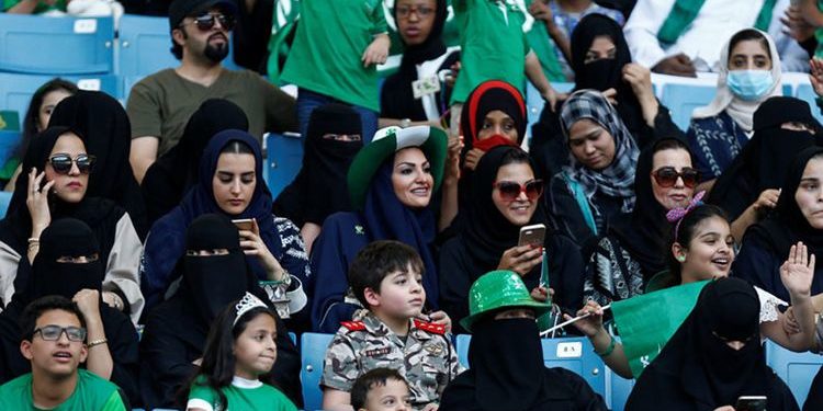 Pertama Kalinya, Arab Saudi Luncurkan Liga Sepak Bola Wanita