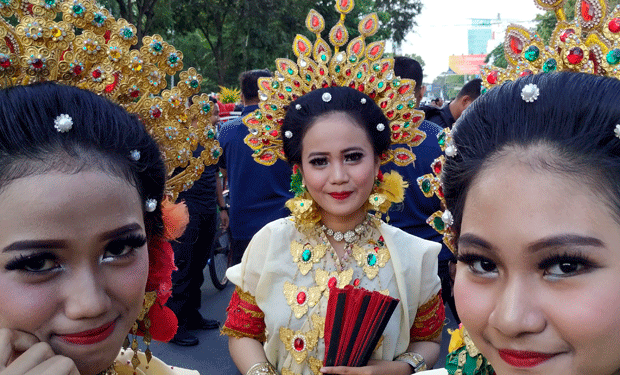 Sambut Hari Kebudayaan, Sekolah di Makassar Upacara dengan Pakaian Adat