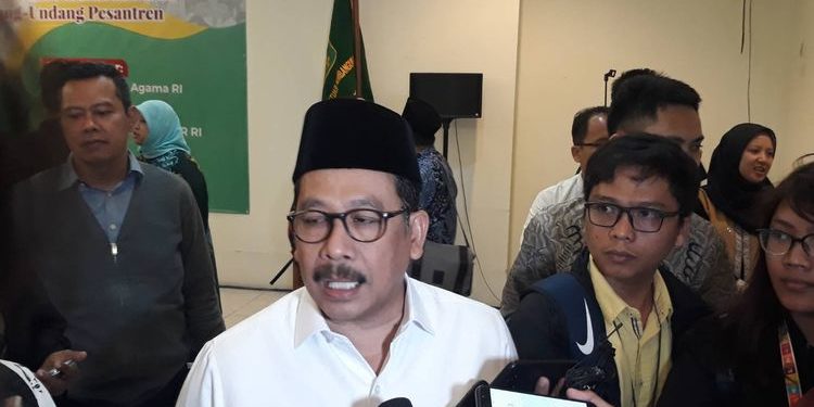 Wakil Menteri Agama Ajak Tokoh Agama Edukasi Cegah Corona
