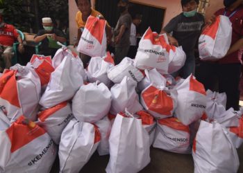 Kemensos Salurkan Bantuan Bagi Disabilitas & Lansia Terdampak Corona
