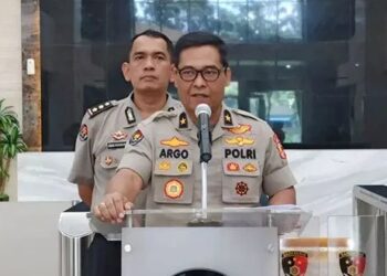 Polri Ajak Masyarakat Bangun Isu Positif Dari Hal Terkecil untuk Lawan Covid-19