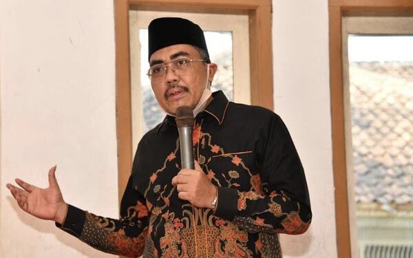 Wakil Ketua MPR Dorong Santri Jadi Pelopor Lawan Covid-19