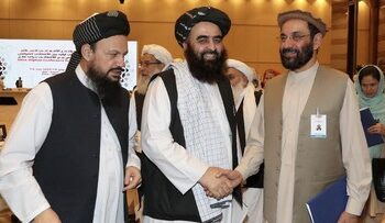 Taliban & AS Kembali Bahas Proses Perdamaian Afghanistan