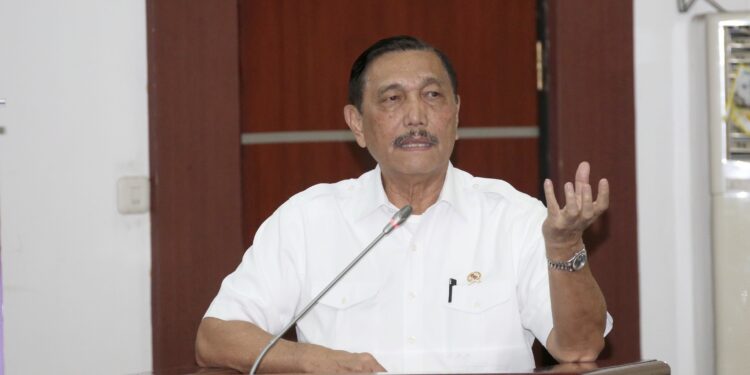 Menko Luhut Ajak Pemda Gotong Royong Sukseskan Bangga Buatan Indonesia