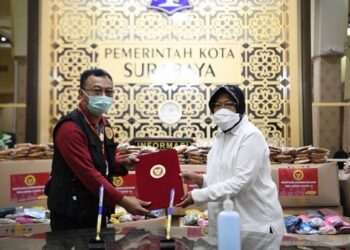 Cegah Penyebaran Covid-19, BIN Salurkan 120 Ribu Masker Non Medis Ke Pemkot Surabaya