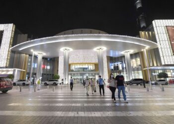 Uni Emirat Arab Cabut Larangan Masuk Bagi Warga Asing
