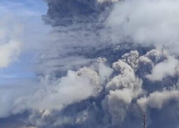 Gunung Sinabung Kembali Erupsi, Status Tetap Siaga