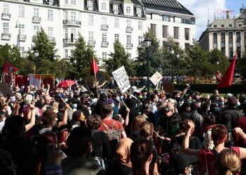 Demo Anti-Islam di Norwegia Berujung Bentrokan
