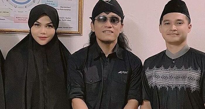 Nyaman Dengan Adzan Subuh, DJ Butterfly Jadi Mualaf