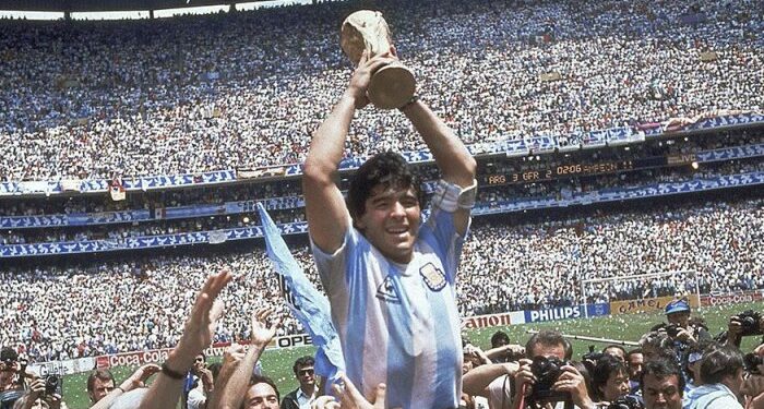 Maradona Meninggal Dunia, Ini Ucapan Duka Ronaldo dan Messi