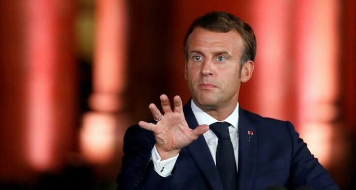 Macron: Pemimpin Muslim Prancis Harus Taati ‘Piagam Nilai-Nilai Republik’ Dalam 15 Hari