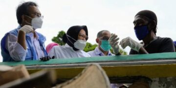 Mensos Janjikan Beasiswa Untuk Para Anak Pemulung