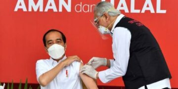 Jokowi : Vaksinasi Covid-19 Penting Untuk Memutuskan Mata Rantai Penularan Covid-19