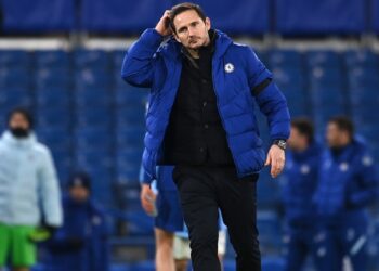 Chelsea Dibayang – Bayangi Oleh Catatan Buruk