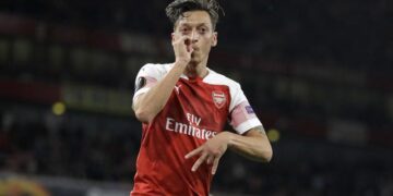 Fenerbahce Jelaskan Transfer Mesut Oezil dari Arsenal