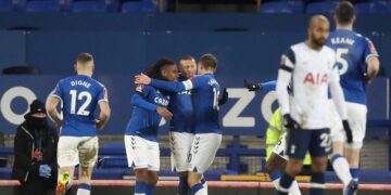 Laga Sengit Everton Vs Tottenham