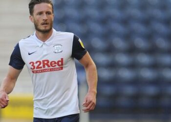 Liverpool Incar Ben Davies, Pemain Belakang dari Preston North End