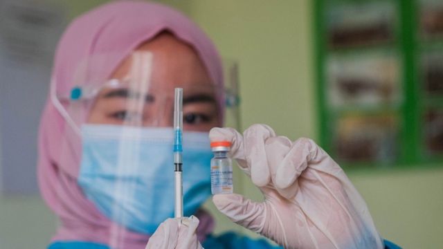 Kemenkes : Sejumlah Daerah Belum Vaksinasi Nakes Akibat Terkandala Seremoni Penyuntikan Kepala Daerah