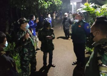 Jelang Idul Fitri, Babinsa Bersama Linmas dan Katar Desa Bojonggede Patroli Wilayah