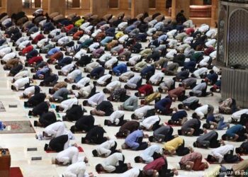 Klaster Tarawih Muncul di Sragen, Imam Masjid dan 12 Orang Positif Covid-19