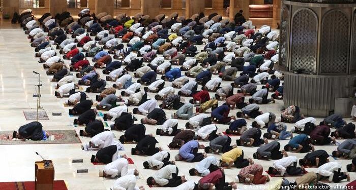 Klaster Tarawih Muncul di Sragen, Imam Masjid dan 12 Orang Positif Covid-19
