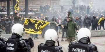 Kalah dari Maroko, Suporter Timnas Belgia Rusuh hingga Bakar Kendaraan di Brussel