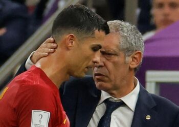 Fernando Santos: Berhenti Bicarakan Cristiano Ronaldo!