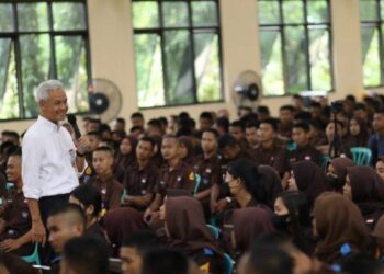 Cegah Radikalisme, Gubernur Ganjar Hidupkan Kembali Program Gubernur Mengajar
