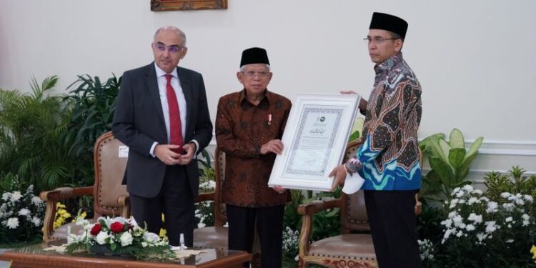 Wapres Terima Penghargaan sebagai Tokoh Islam Moderat