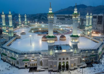 Arab Saudi Angkat 25.714 Imam dan Muadzin