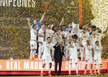 Kalahkan Osasuna 2-1, Real Madrid Juara Copa del Rey!