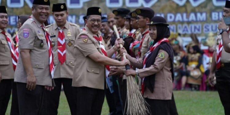 Tutup PWN 2023 di Gorontalo, Wamenag: Moderasi Beragama Jadi Spirit Baru Pramuka PTK