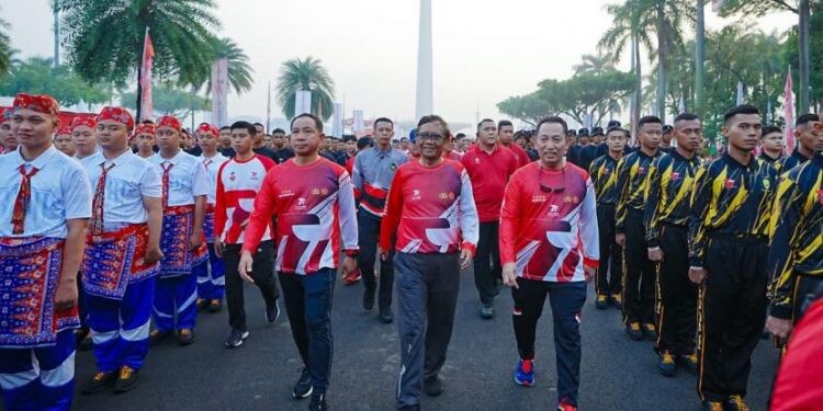 Sambut Hari Bhayangkara, Kapolri Gelar Fun Walk Jaga Persatuan Bangsa