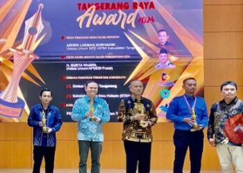 Keren, STIH Painan Raih Prestasi Lagi Sebagai Lembaga Pendidikan Terbaik dan Komunikatif