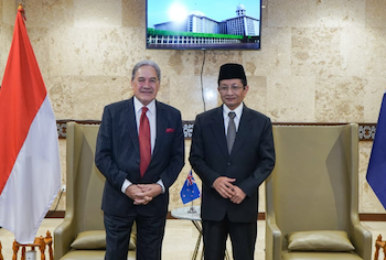 Menlu Selandia Baru Kunjungi Masjid Istiqlal Untuk Mengenang Tragedi Christchurch