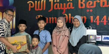PWI Jaya Berbagi Sembako dan Santunan Untuk Dhuafa dan Warakawuri