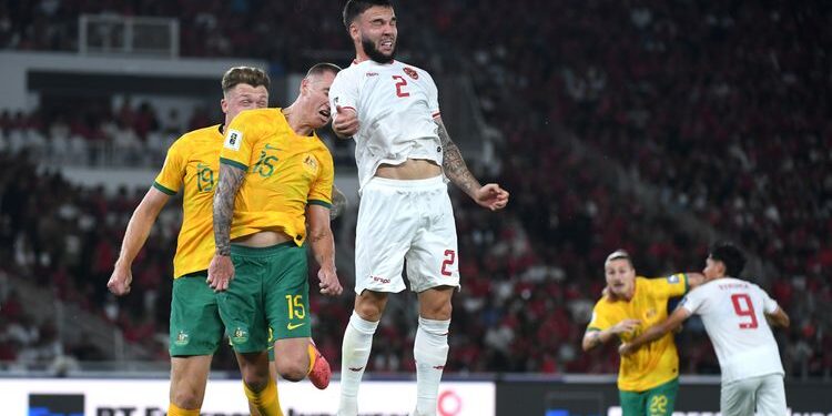 Timnas Indonesia Tahan Imbang Australia di Babak Pertama: Maarten Paes Tampil Memukau