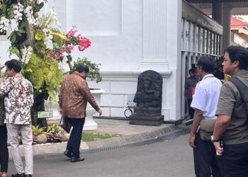 Presiden Prabowo Gelar Sidang Kabinet Perdana di Istana