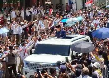 Warga Antusias Sambut Pelantikan Prabowo-Gibran: Harapan untuk Indonesia yang Sejahtera