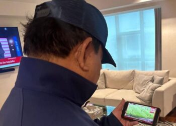 Prabowo Subianto Tonton Laga Indonesia vs Jepang di Tengah Agenda KTT APEC