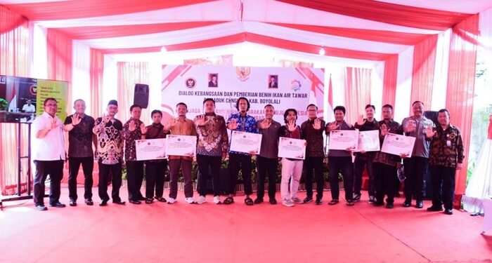 BNPT Salurkan 100 Ribu Benih Ikan untuk Mitra Deradikalisasi di Boyolali