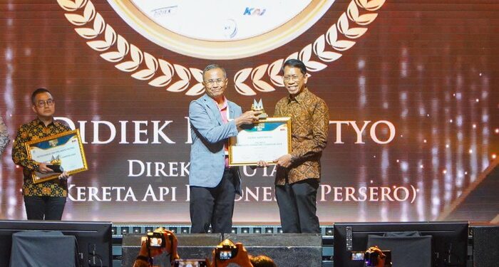 Didiek Hartantyo Raih Penghargaan Marketeer of The Year 2024 untuk Inovasi KAI