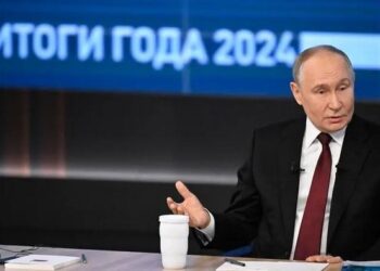 Putin Minta Maaf atas Jatuhnya Pesawat Azerbaijan di Kazakhstan
