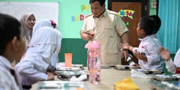 Panggil Kepala BGN, Presiden Prabowo Instruksikan Tata Kelola MBG Diperketat